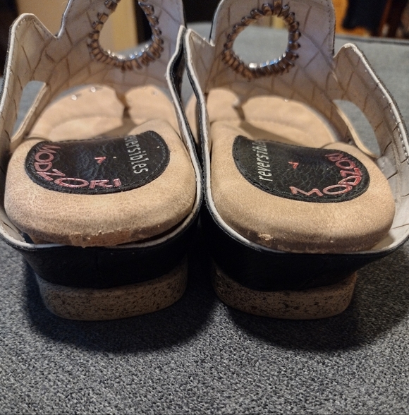 MODZORI reversibles Lirah Flip Sandal - Picture 8 of 9